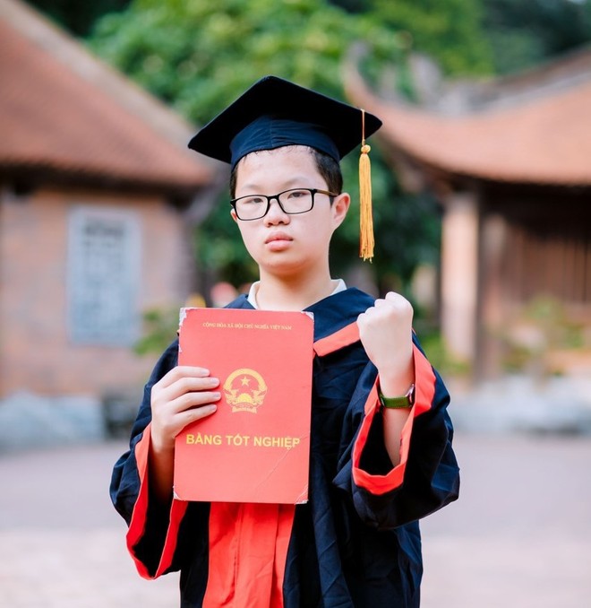 thu khoa chuyen su pham dat 2 diem 10 toan tuyet doi thu khoa chuyen su pham dat 2 diem 10 toan tuyet doi