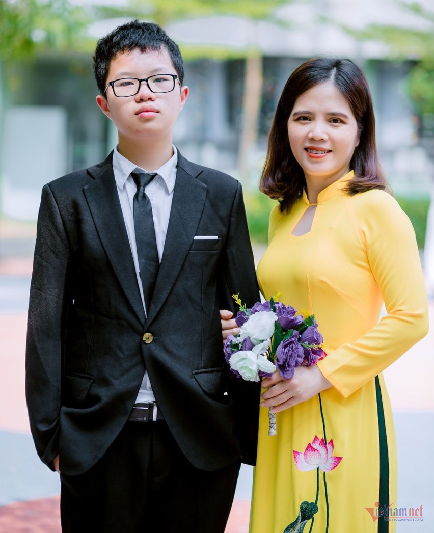 thu khoa chuyen su pham dat 2 diem 10 toan tuyet doi3 thu khoa chuyen su pham dat 2 diem 10 toan tuyet doi3