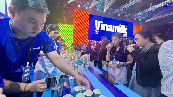 vinamilk cong bo nhan dien thuong hieu moi