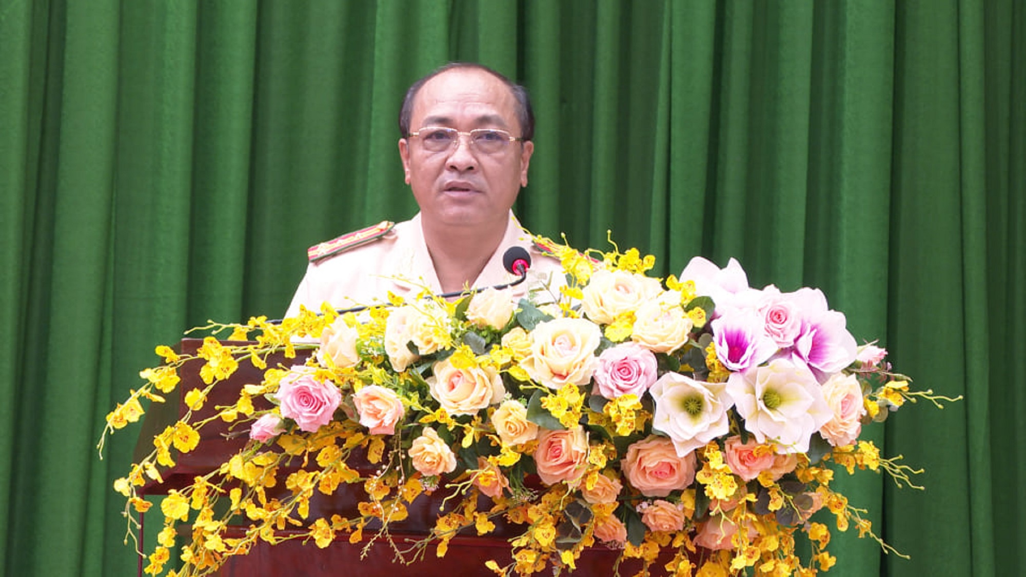 chan dung tan giam doc cong an vinh long vua duoc bo nhiem 2 chan dung tan giam doc cong an vinh long vua duoc bo nhiem 2