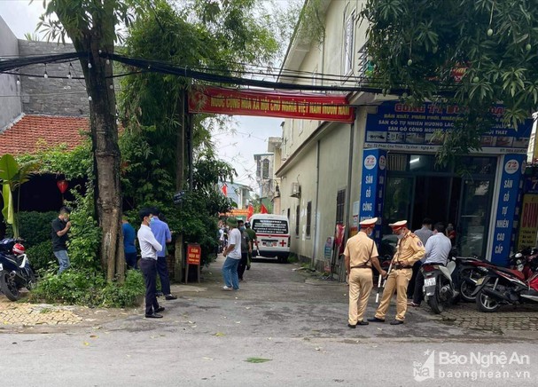 vu thi the treo lo lung tren lan can nha tro o nghe an chu tich phuong tiet lo bat ngo