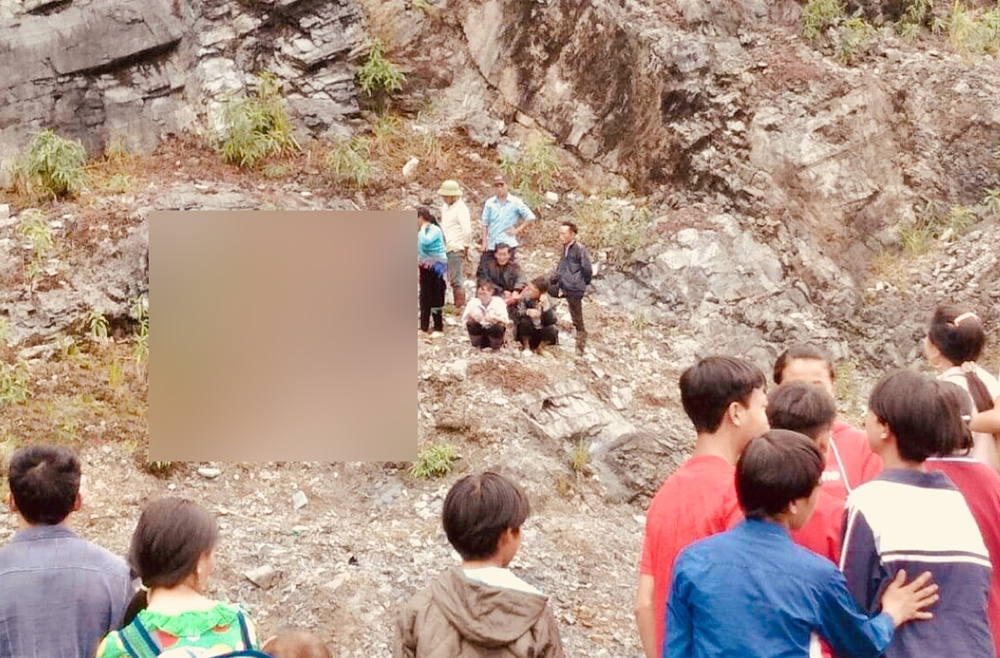 truot chan nga xuong nui da o sa pa be gai 4 tuoi tu vong thuong tam truot chan nga xuong nui da o sa pa be gai 4 tuoi tu vong thuong tam