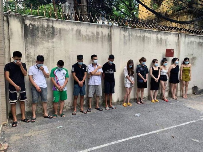 tin tuc phap luat ngay 18 6 2021 dot kich karaoke golf family phat hien 42 nguoi dang bay lac 