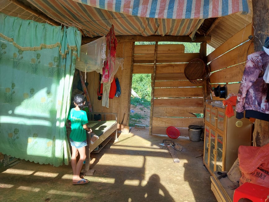 cuoc tron chay cua nguoi me om theo hai con nho sau 10 nam bi lua ban 2