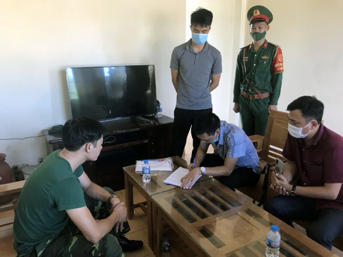vu thanh nien gia danh si quan quan doi de di tan gai cho oai he lo loi khai bat ngo vu thanh nien gia danh si quan quan doi de di tan gai cho oai he lo loi khai bat ngo