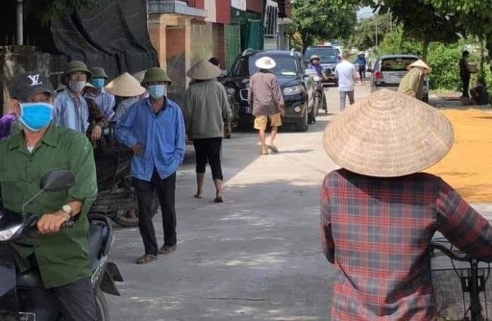 vu con re sat hai ca gia dinh vo 3 nguoi chet o thai binh nghi pham 42 tuoi khai gi 