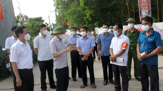 vu 1 thi sinh nghi mac covid 19 o bac giang chu tich huyen va giam doc ttyt bi ngung chuc vu 1 thi sinh nghi mac covid 19 o bac giang chu tich huyen va giam doc ttyt bi ngung chuc