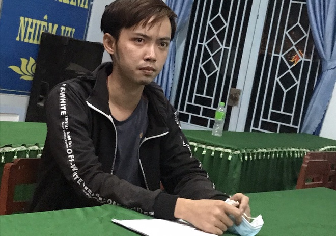 chan tuong ga trai mao danh chi dau tung tin soc chan tuong ga trai mao danh chi dau tung tin soc