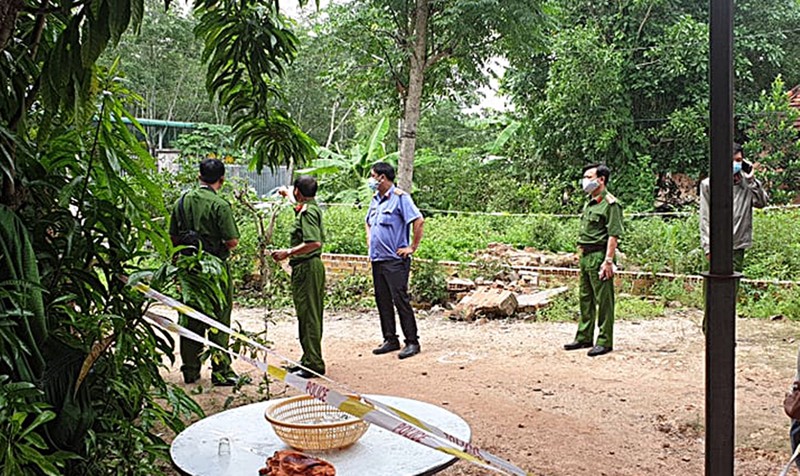 vu con gai kinh hai phat hien cha nam bat dong giua san bat ngo loi khai ga con re 1 vu con gai kinh hai phat hien cha nam bat dong giua san bat ngo loi khai ga con re 1