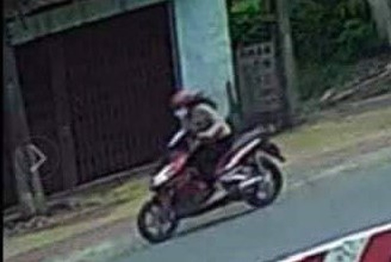 vu clip co gai phong xe may tong guc cu ong giua duong roi bo chay bi an doi dep o hien truong vu clip co gai phong xe may tong guc cu ong giua duong roi bo chay bi an doi dep o hien truong