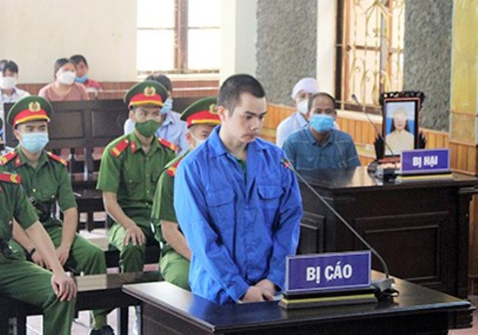 toi ac kinh hoang cua ga trai sat hai hiep dam nu chu no 50 tuoi roi vut thi the xuong ho