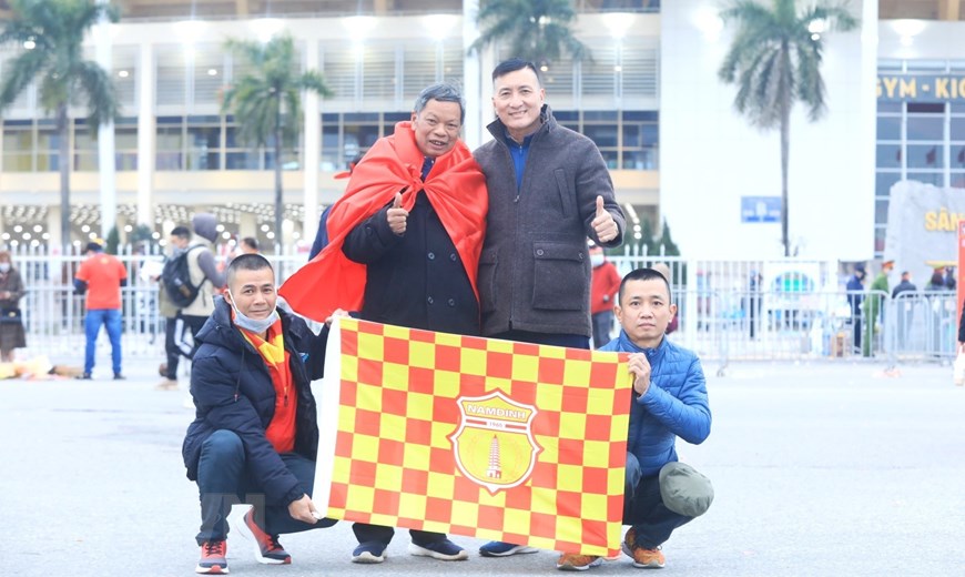 nguoi ham mo mang bang ron co do sao vang co vu tuyen viet nam dau trung quoc 3 nguoi ham mo mang bang ron co do sao vang co vu tuyen viet nam dau trung quoc 3