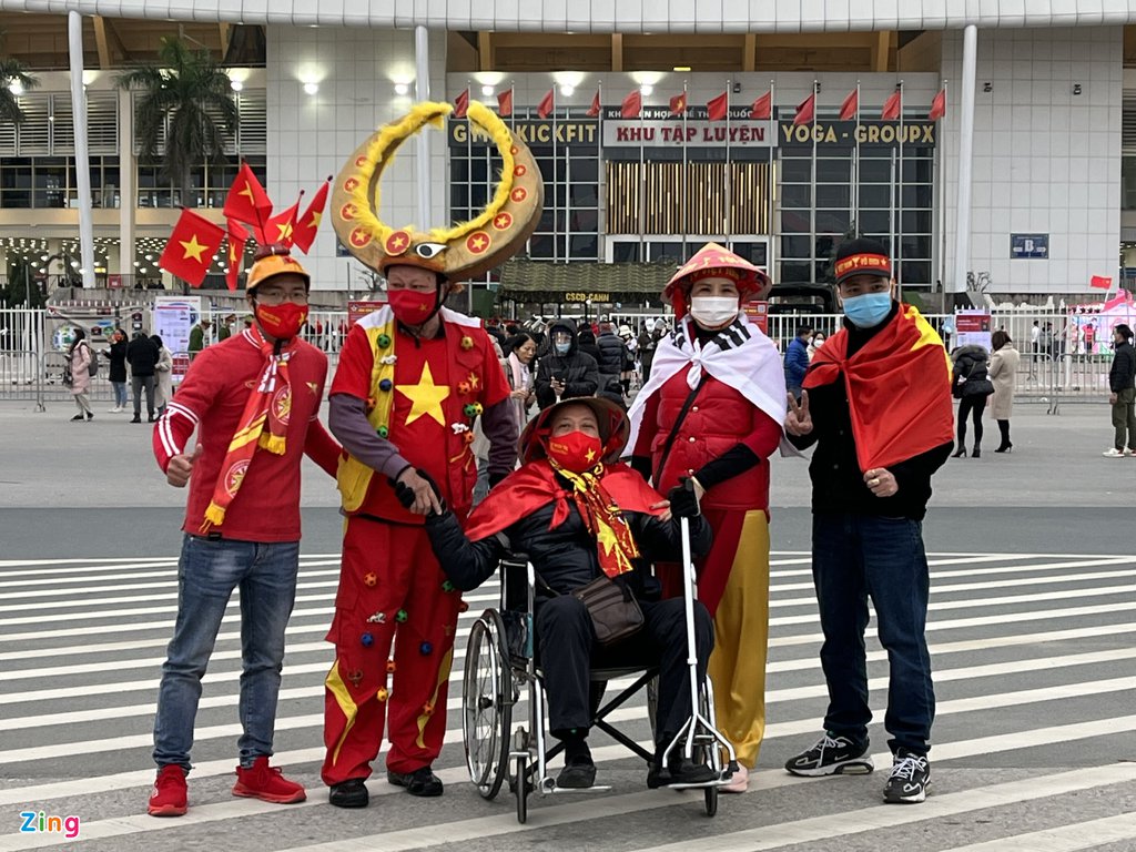 nguoi ham mo mang bang ron co do sao vang co vu tuyen viet nam dau trung quoc 6 nguoi ham mo mang bang ron co do sao vang co vu tuyen viet nam dau trung quoc 6