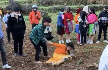 vu clip nam sinh bat be gai h mong ve lam vo lanh dao huyen tiet lo bat ngo vu clip nam sinh bat be gai h mong ve lam vo lanh dao huyen tiet lo bat ngo