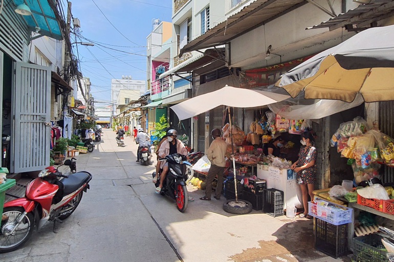 tin tuc phap luat ngay 7 3 chay bo duoi theo ten cuop hon 100m co gai ngat xiu giua duong