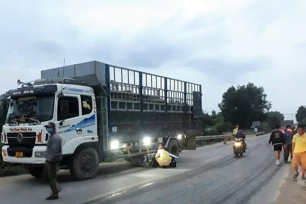 nu cong an tu vong thuong tam sau tai nan kinh hoang o nghe an nu cong an tu vong thuong tam sau tai nan kinh hoang o nghe an
