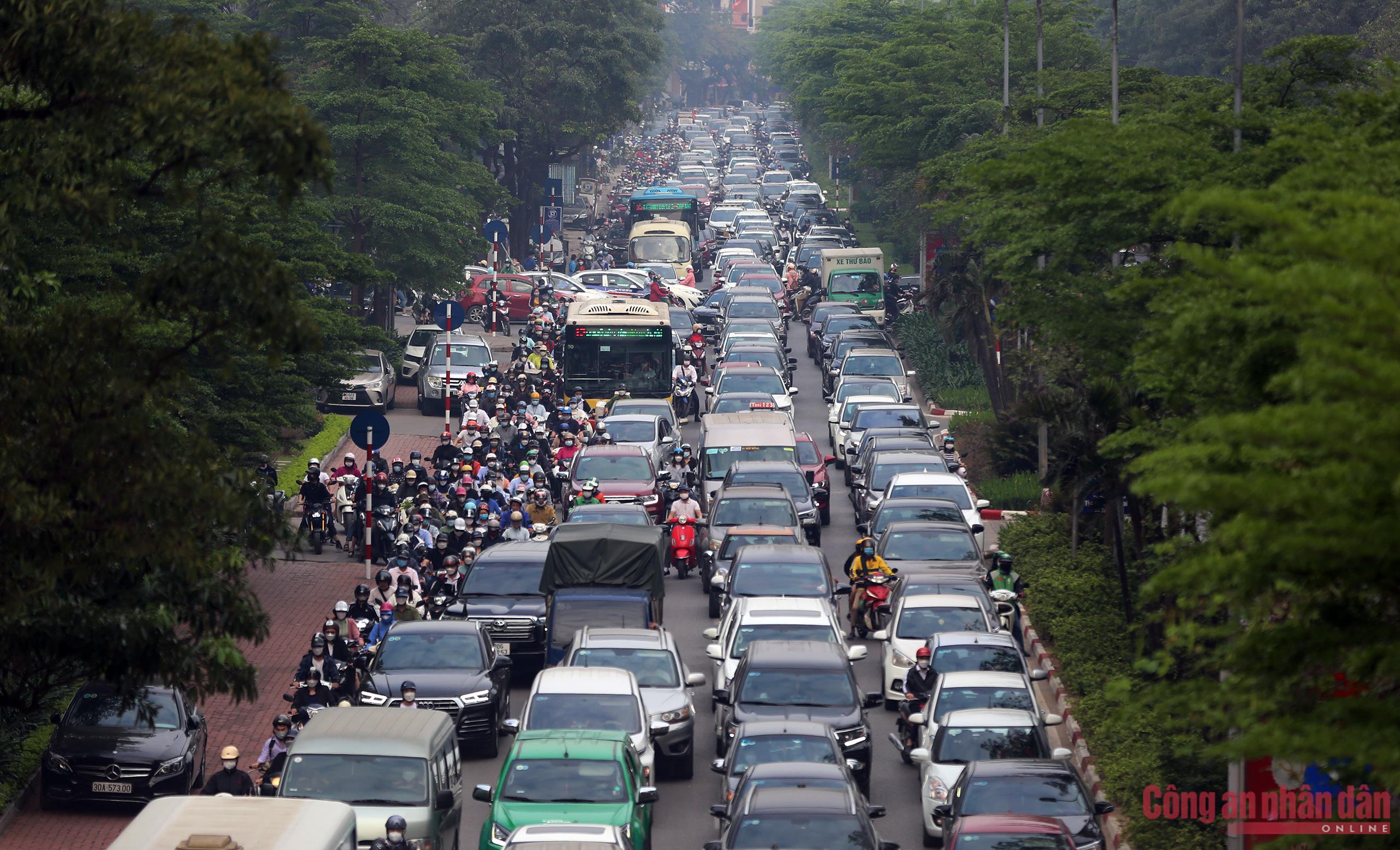 nguoi dan nuom nuop ve que nghi le gio to hung vuong cua ngo ha noi un tac keo dai 6