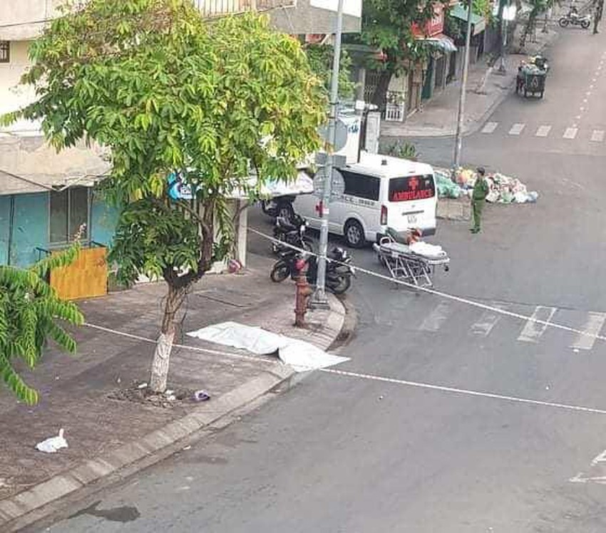 vu thanh nien chet tren vung mau thi the nhieu vet thuong nhan chung noi gi 