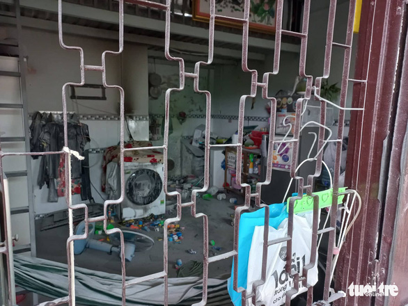 tin tuc phap luat ngay 8 5 no lon trong phong tro nguoi dan ong nam bat tinh tren vung mau