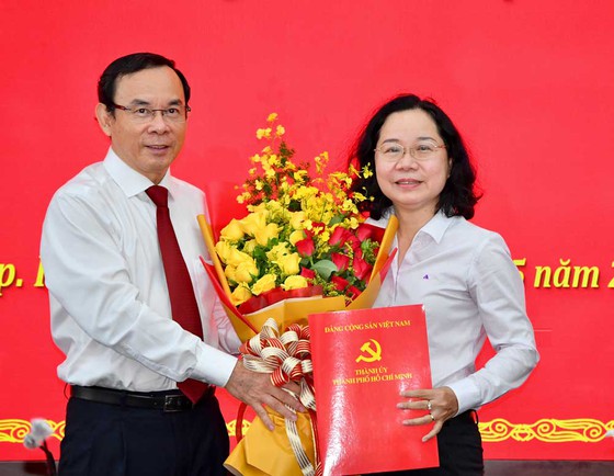 nu bi thu quan uy quan 4 duoc bo nhiem lam pho truong ban to chuc thanh uy tp hcm nu bi thu quan uy quan 4 duoc bo nhiem lam pho truong ban to chuc thanh uy tp hcm