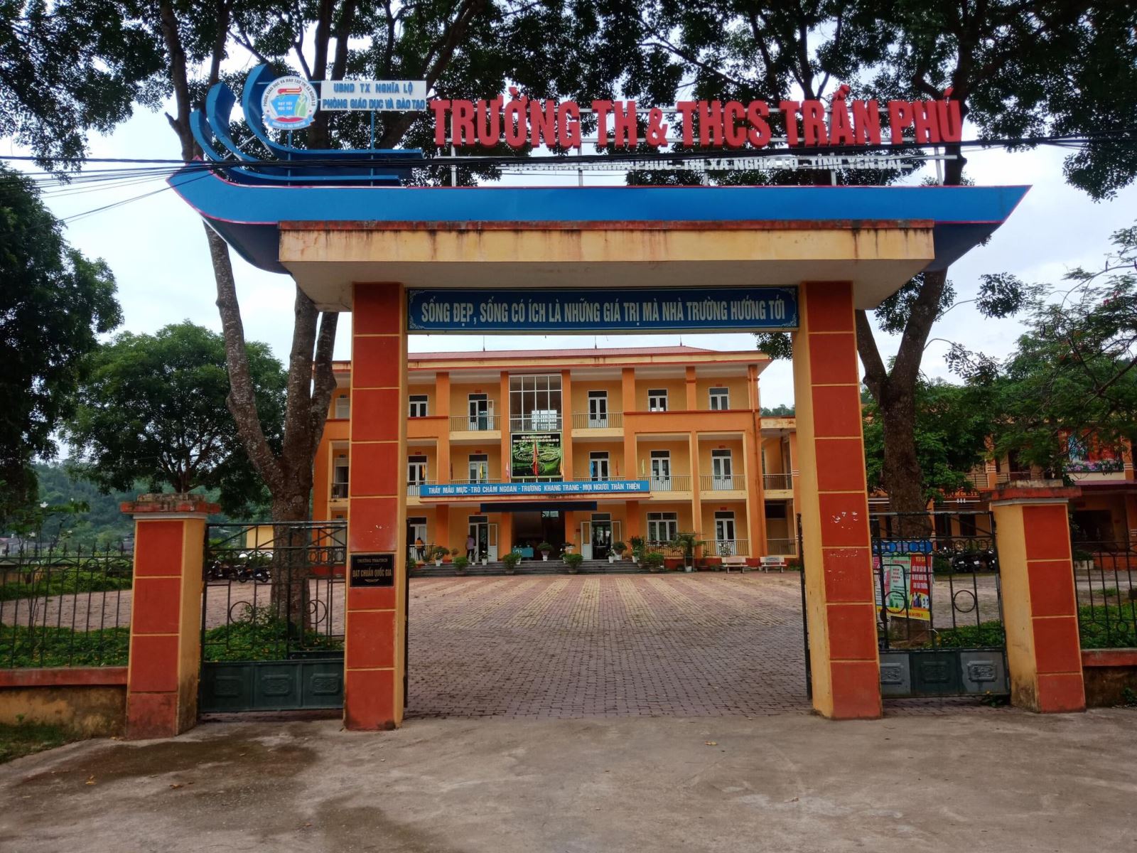 vu hoc sinh lop 9 khong di hoc van tot nghiep o yen bai nu hieu truong bi kiem diem vu hoc sinh lop 9 khong di hoc van tot nghiep o yen bai nu hieu truong bi kiem diem