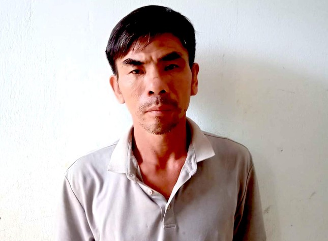 chan dung ga chong hung han tuoi xang dot vo trong quan an kim thu chan dung ga chong hung han tuoi xang dot vo trong quan an kim thu