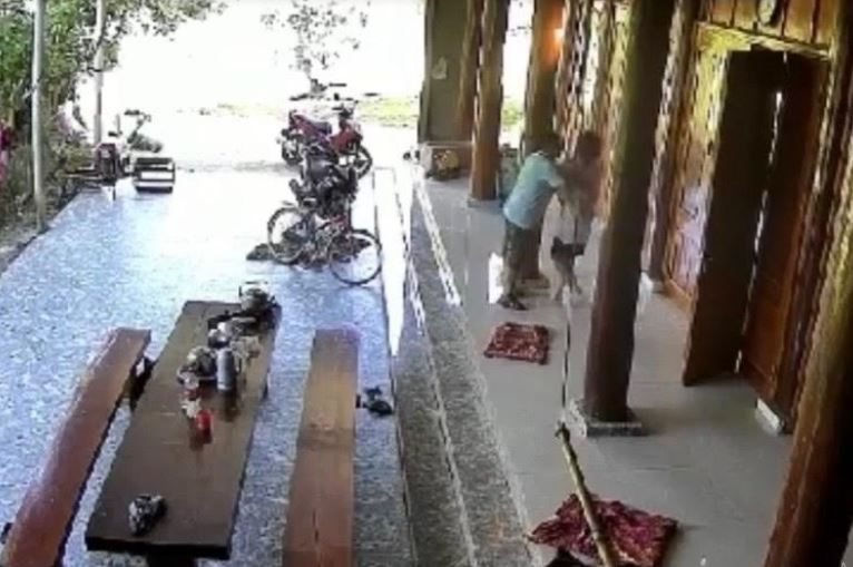 xac minh clip nguoi dan ong nghi sam so nu sinh lop 10 giua ban ngay o thanh hoa 2