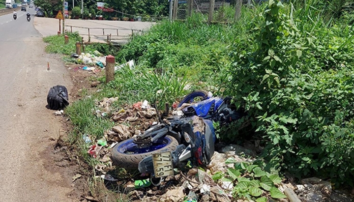 sau tai nan chet nguoi tren deo me bong con tai xe xe bon bo chay gan 30km thi bi bat
