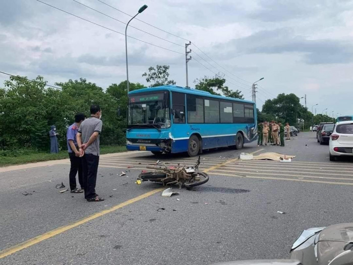 hai thanh nien tu vong tren quoc lo 32 sau tai nan hai thanh nien tu vong tren quoc lo 32 sau tai nan