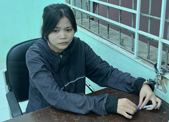 vu co gai 23 tuoi cam vang bo chay bi ong chu duoi theo khong che he lo loi khai vu co gai 23 tuoi cam vang bo chay bi ong chu duoi theo khong che he lo loi khai