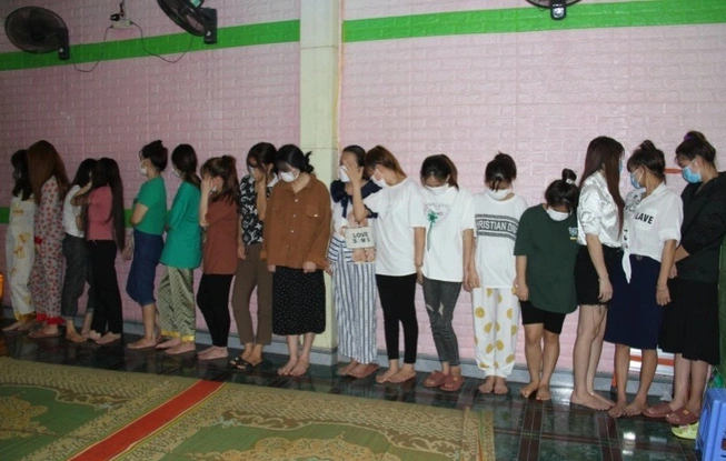 tin tuc phap luat moi nhat ngay 20 8 tu ong bao nuoi 17 gai ban dam de phuc vu khach