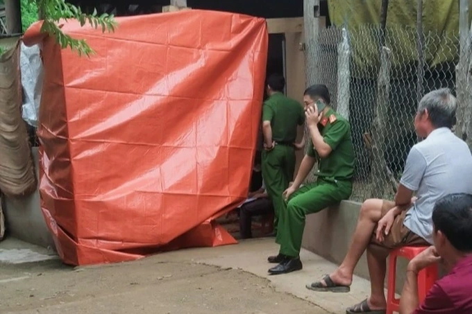 vu chong 60 tuoi dung sung tu che ban chet vo trong dem chu tich xa noi gi vu chong 60 tuoi dung sung tu che ban chet vo trong dem chu tich xa noi gi