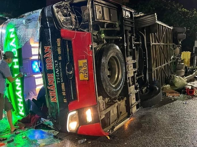 vu tai nan giao thong o ninh binh 4 nguoi chet dien bien moi nhat