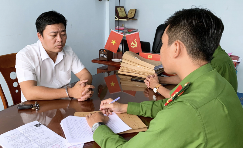 tin tuc phap luat ngay 27 8 vot rac duoi cong kinh hai phat hien thi the phu nu dang phan huy 2 tin tuc phap luat ngay 27 8 vot rac duoi cong kinh hai phat hien thi the phu nu dang phan huy 2