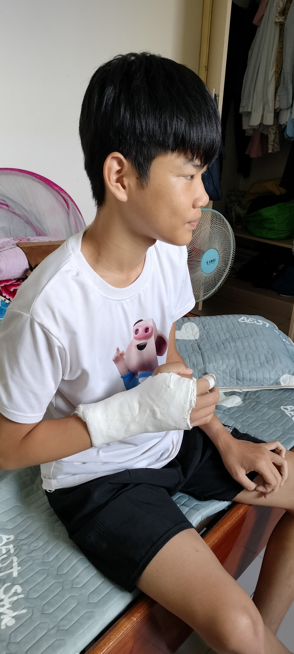 xac minh vu nam sinh lop 9 vo co bi danh gay tay 2