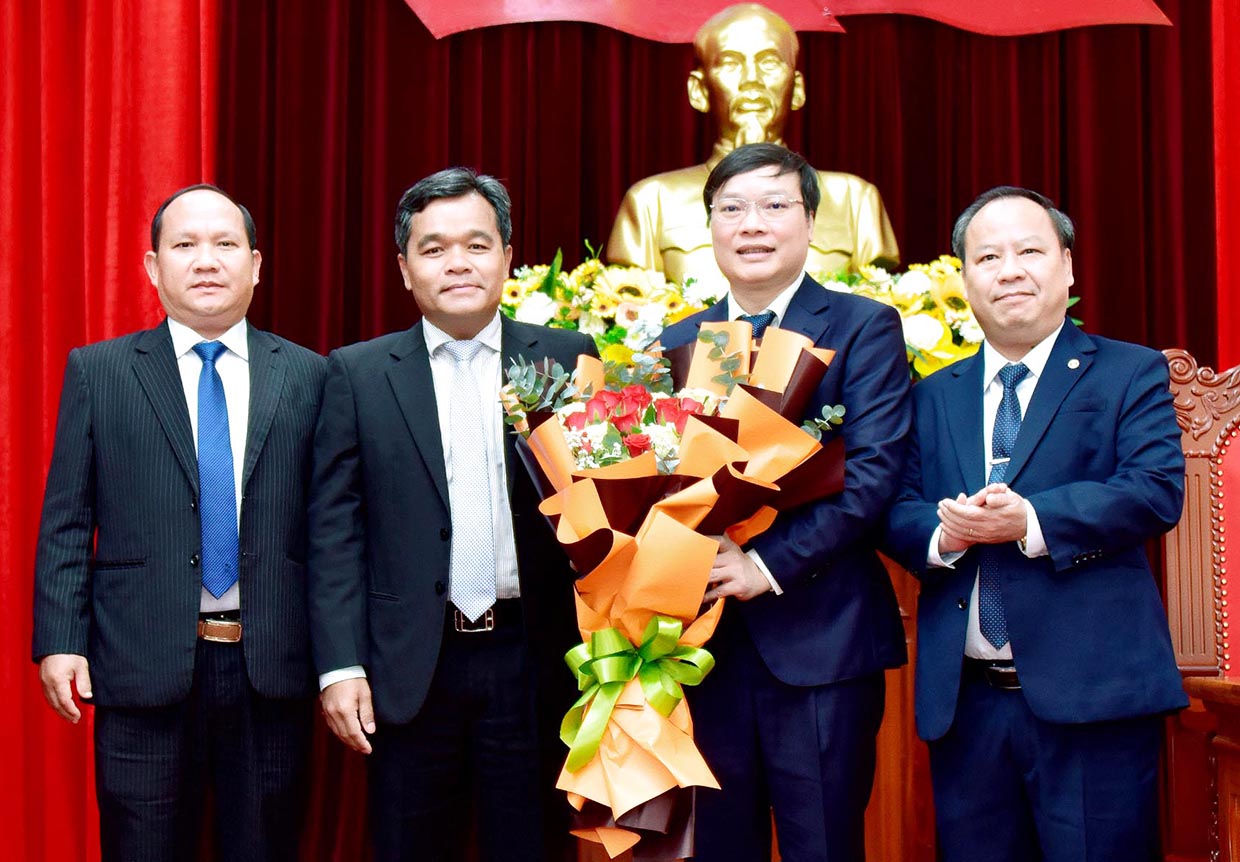 ban bi thu dieu dong chi dinh thu truong bo noi vu giu chuc pho bi thu tinh uy gia lai 2 ban bi thu dieu dong chi dinh thu truong bo noi vu giu chuc pho bi thu tinh uy gia lai 2