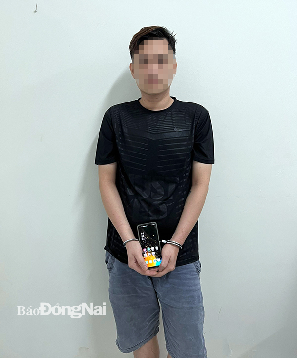 vu thanh nien 22 tuoi len mang goi video khieu dam bi ke gia gai tong tien loi khai gay soc vu thanh nien 22 tuoi len mang goi video khieu dam bi ke gia gai tong tien loi khai gay soc