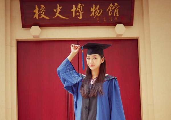 sao nu la cach cach chinh tong cau nha thanh vi luu duc hoa ma pha bo quy dinh khong dong phim cung dau 02