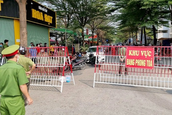 nu sinh duong tinh voi virus sars covd 2 ve tham nha nhieu khu vuc bi phong toa o binh duong 01 nu sinh duong tinh voi virus sars covd 2 ve tham nha nhieu khu vuc bi phong toa o binh duong 01