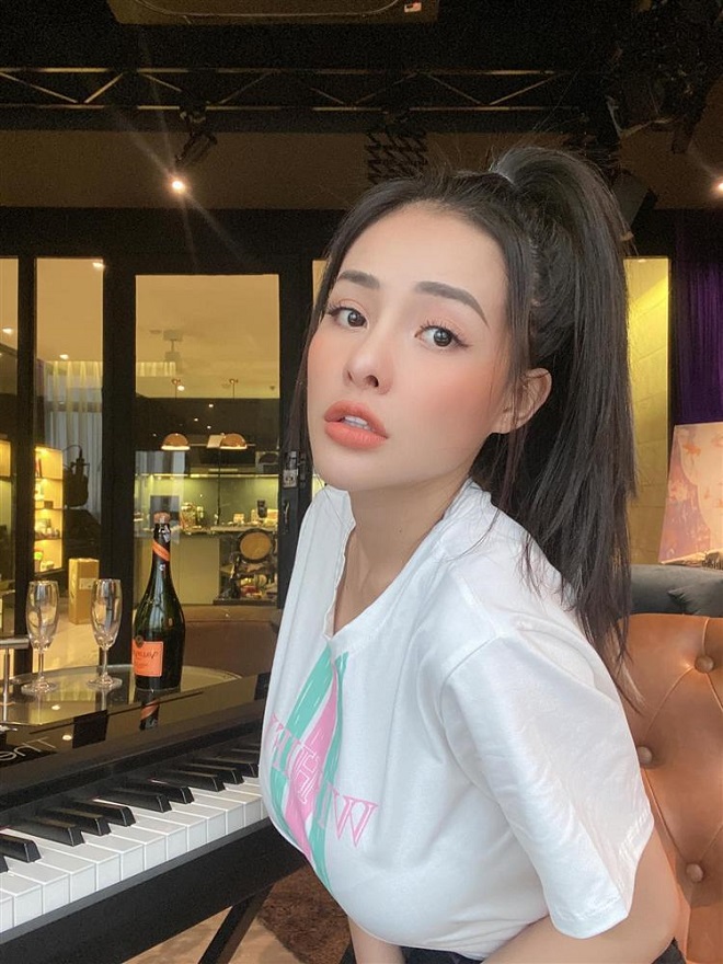 bat ngo kin bung ngan 98 van qua doi goi cam voi duong cong ro hinh chu s 03 bat ngo kin bung ngan 98 van qua doi goi cam voi duong cong ro hinh chu s 03