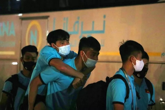 tuan anh van toan chan thuong sau nhung pha dau vo cua indonesia 02 tuan anh van toan chan thuong sau nhung pha dau vo cua indonesia 02