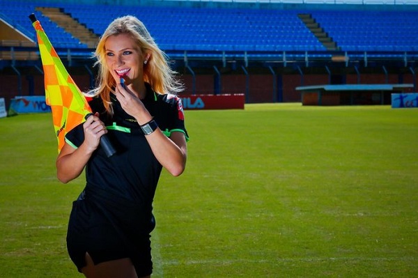 nu trong tai boc lua fernanda colombo uliana 05 nu trong tai boc lua fernanda colombo uliana 05