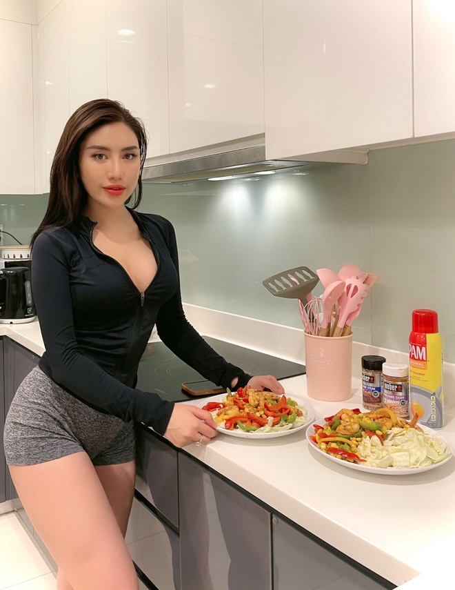 nu gymer quyen ru nhat vinh bac bo me bong da muon lam ban gai cau thu 06