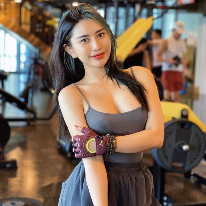 nu gymer quyen ru nhat vinh bac bo me bong da muon lam ban gai cau thu 08
