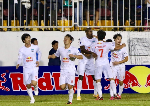 hagl phan doi da tap v league 2021 o mien bac 01 hagl phan doi da tap v league 2021 o mien bac 01