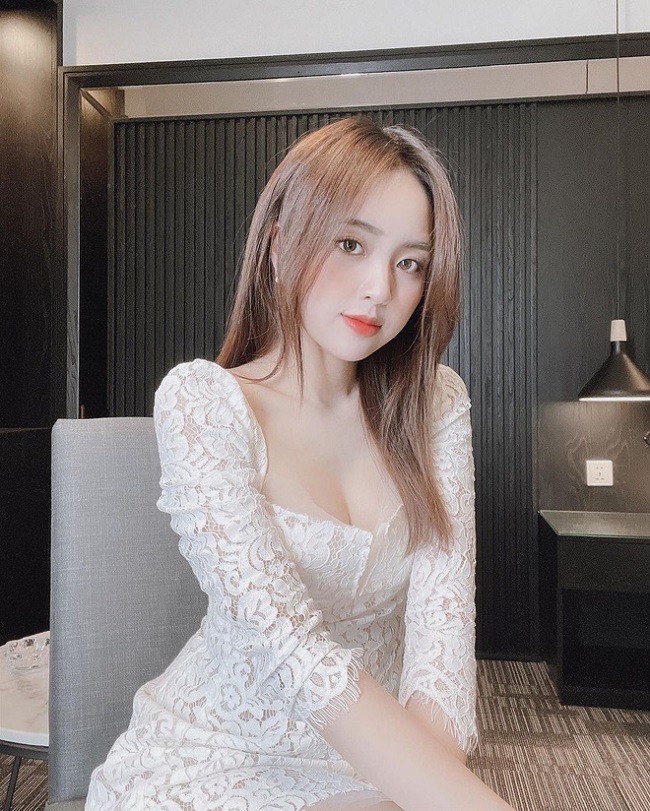 voc dang bong ray cua hot girl mot con trong mon con mat dang noi dinh noi dam tren mang xa hoi 10 voc dang bong ray cua hot girl mot con trong mon con mat dang noi dinh noi dam tren mang xa hoi 10