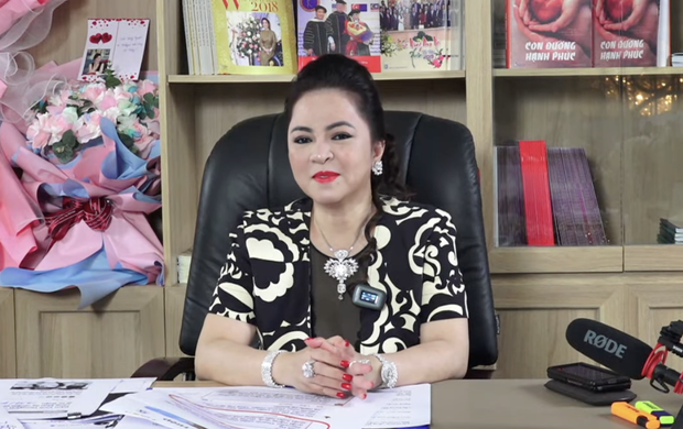 lo anh ngay xua cua ba nguyen phuong hang chang trach dai gia dung lo voi lai yeu chieu vo den vay 01