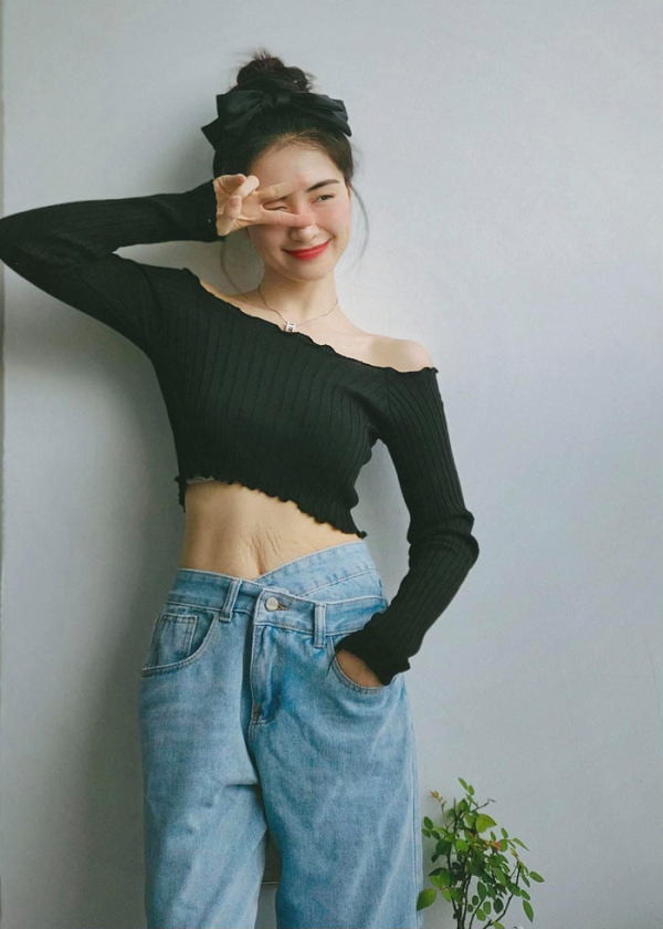 hoa minzy khien dan tinh xuc dong khi cong khai can canh bung bau chang chit vet ran khi mang thai 03 hoa minzy khien dan tinh xuc dong khi cong khai can canh bung bau chang chit vet ran khi mang thai 03