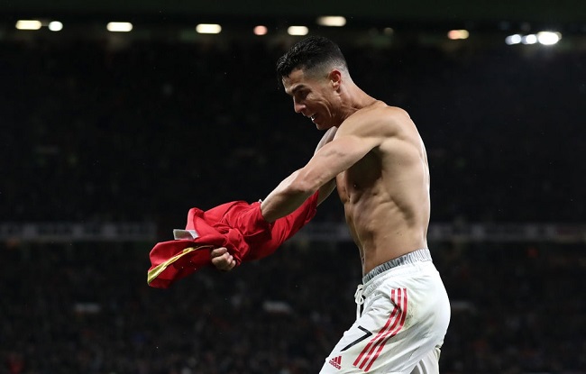 giup mu thang phut 90 5 ronaldo lai xo do loat ky luc tai champions league 01 giup mu thang phut 90 5 ronaldo lai xo do loat ky luc tai champions league 01