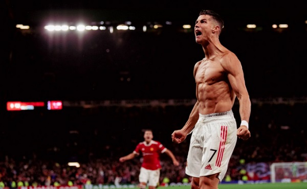 ronaldo tung bi sir alex duoi khoi san vi tap qua nhieu 03 ronaldo tung bi sir alex duoi khoi san vi tap qua nhieu 03